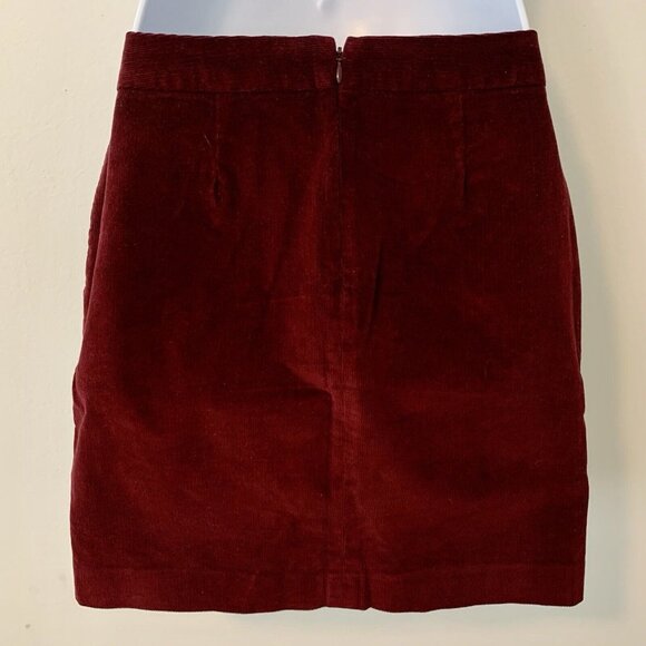 BANANA REPUBLIC Burgundy Corduroy Velvet Straight Pencil Skirt Buttons Size 0 - Picture 2 of 6